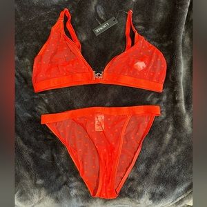 LOUNGE Bra & Panty Set